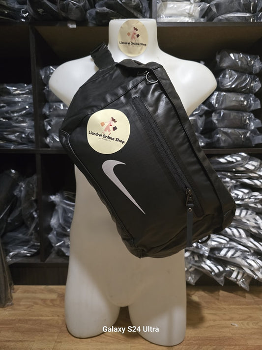 COD NIKE ELEMENTAL WINTERIZED HIP PACK 8L