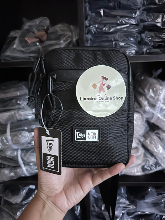 NEW ERA SMALL SLING BAG