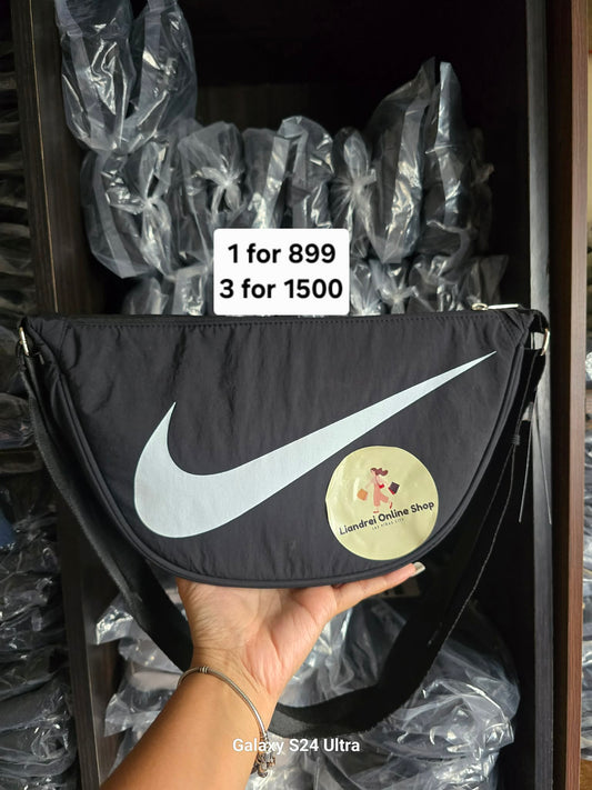 NIKE SLING BAG